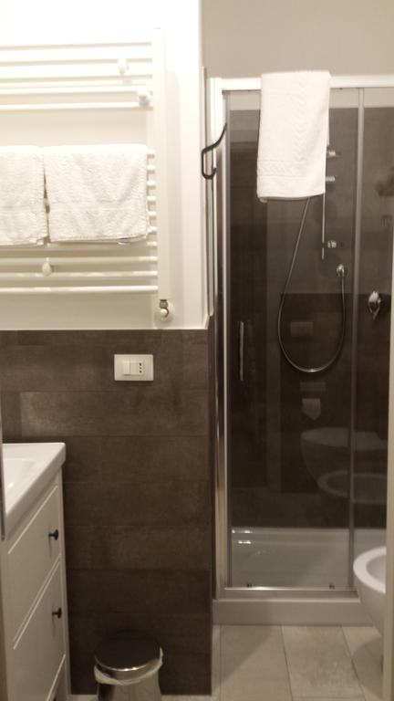 ホテル La Casa Di Titti チヴィタノーヴァ・マルケ エクステリア 写真